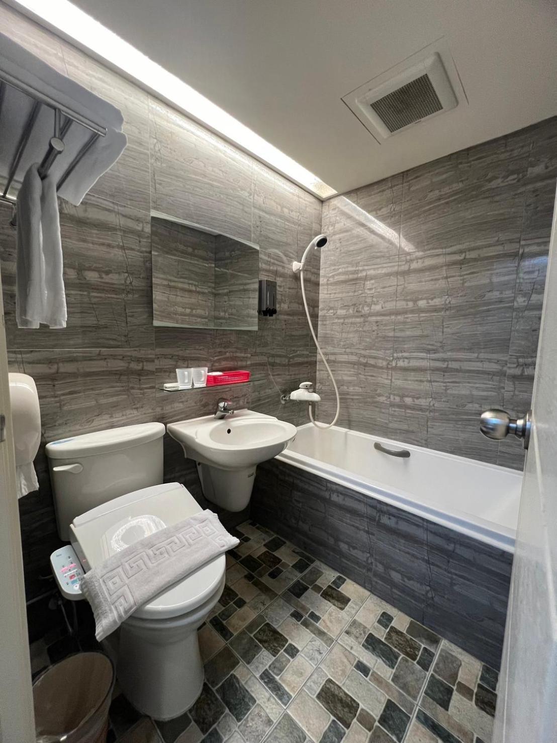 Ya Dou Hotel تايبيه المظهر الخارجي الصورة
